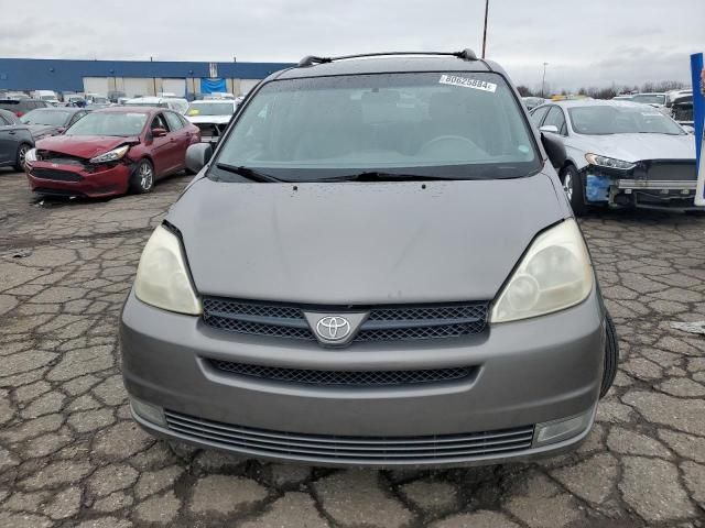 2005 Toyota Sienna XLE