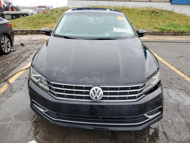 2016 Volkswagen Passat SE