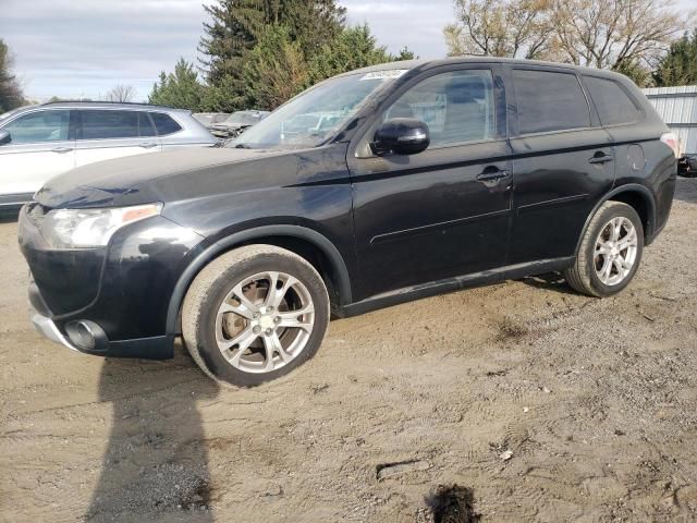 2015 Mitsubishi Outlander SE