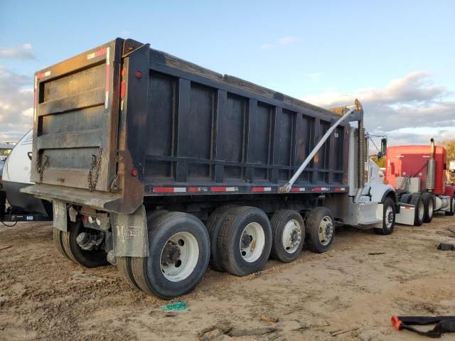 2014 Kenworth Construction T800