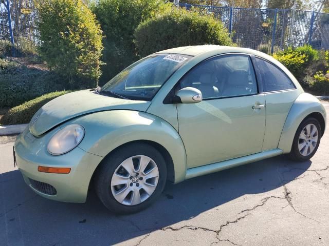 2009 Volkswagen New Beetle S