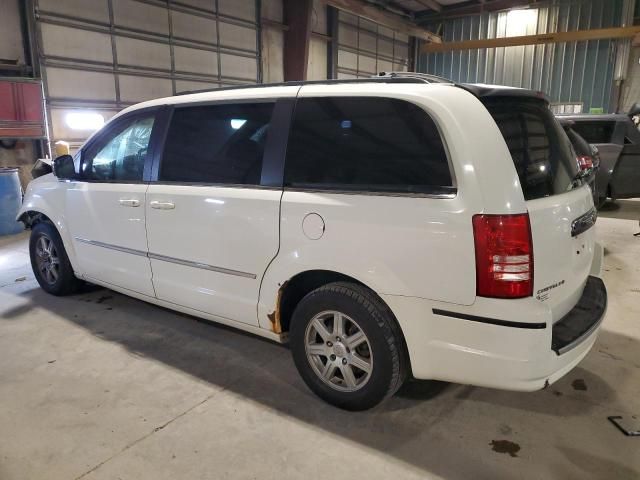 2010 Chrysler Town & Country Touring