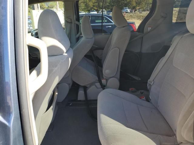 2015 Toyota Sienna LE