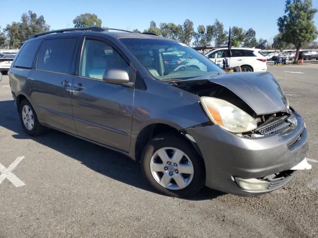 2004 Toyota Sienna XLE