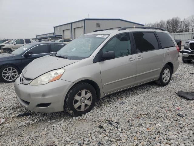 2010 Toyota Sienna CE