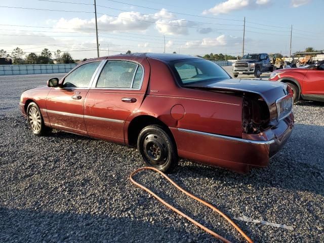 2004 Lincoln Town Car Executive