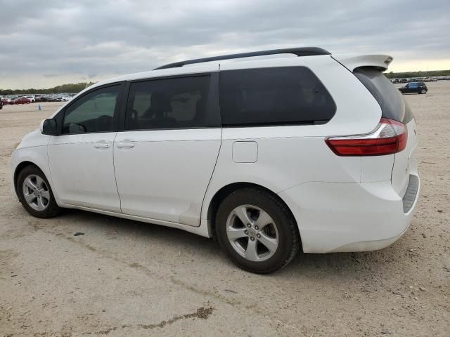 2015 Toyota Sienna LE