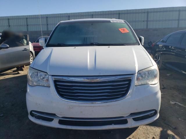 2016 Chrysler Town & Country Touring