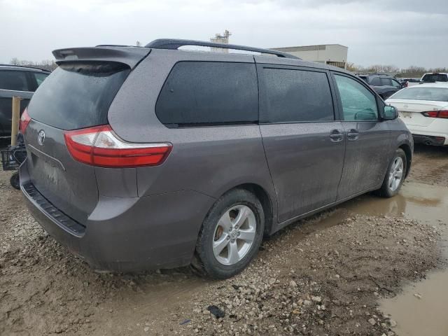 2015 Toyota Sienna LE