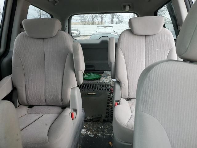 2009 KIA Sedona EX