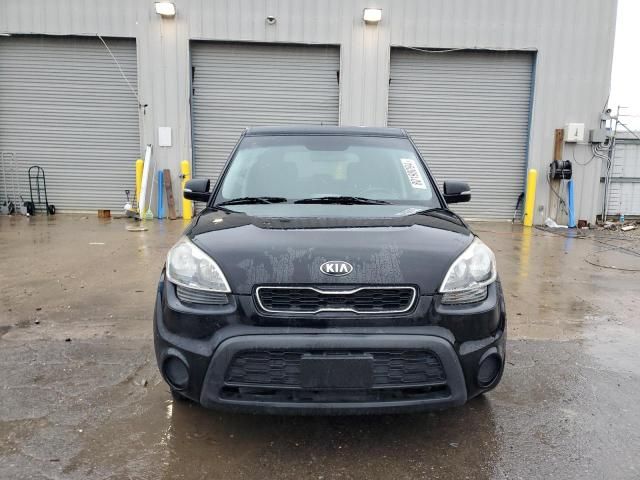 2013 KIA Soul +