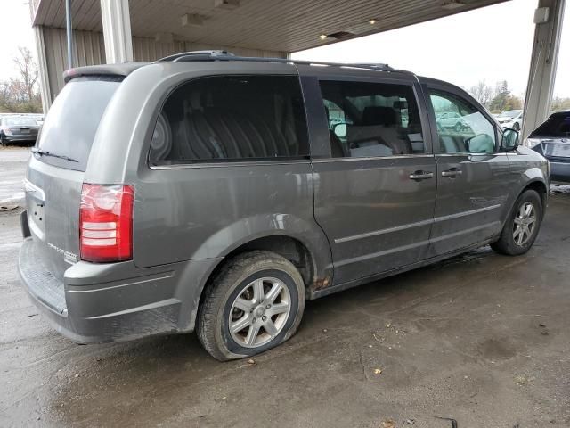 2010 Chrysler Town & Country Touring Plus