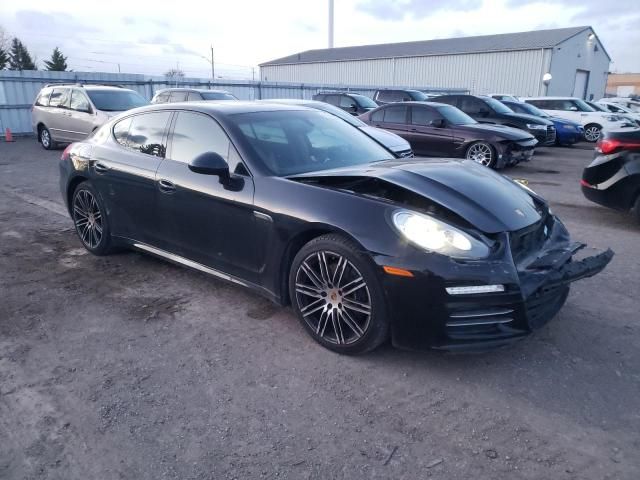 2016 Porsche Panamera 2