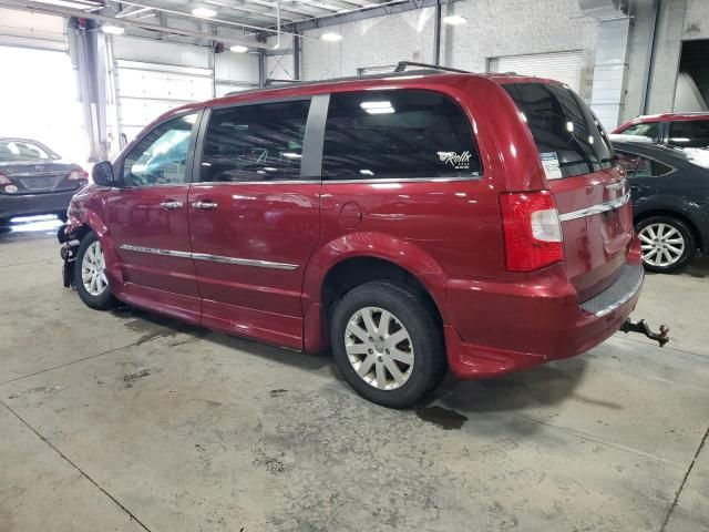 2015 Chrysler Town & Country Touring