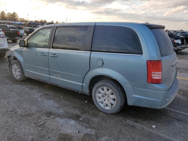 2009 Chrysler Town & Country LX