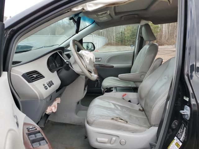 2012 Toyota Sienna XLE