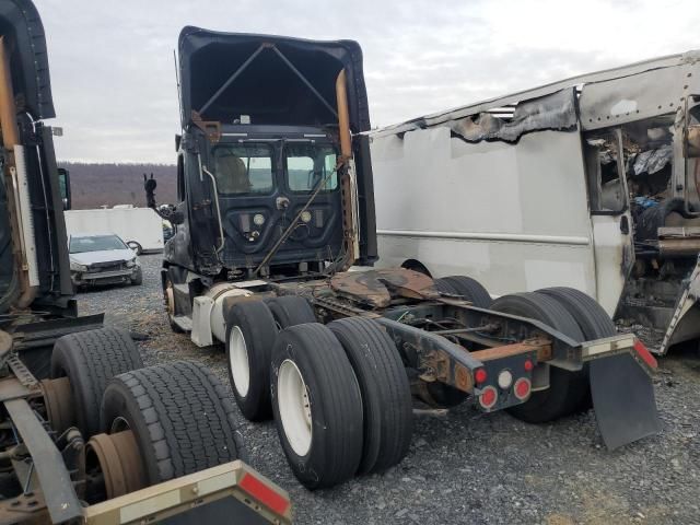 2017 Freightliner Cascadia 125