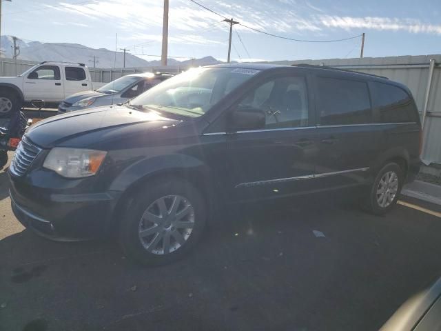 2013 Chrysler Town & Country Touring