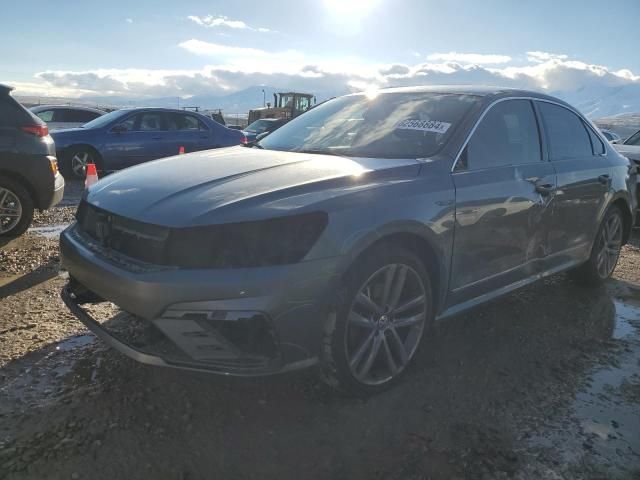 2017 Volkswagen Passat R-Line