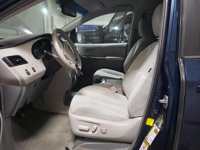 2012 Toyota Sienna LE