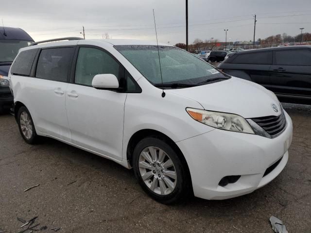 2014 Toyota Sienna LE