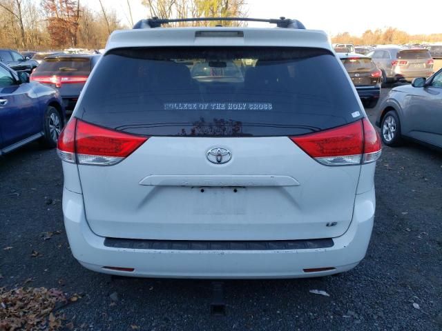 2011 Toyota Sienna LE