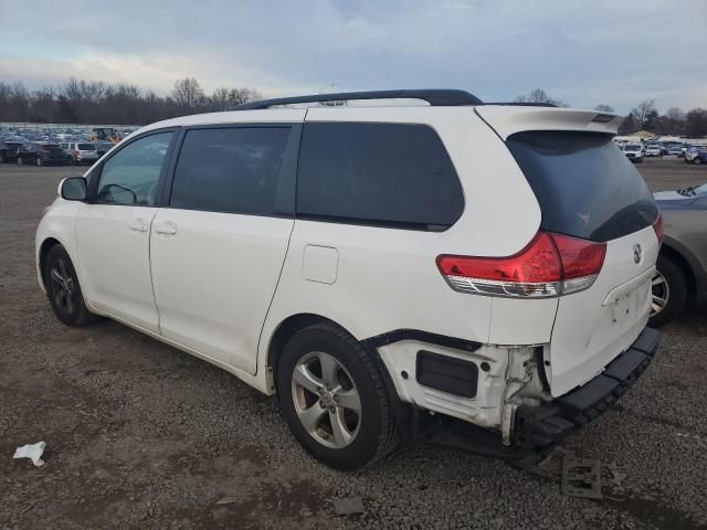 2014 Toyota Sienna LE