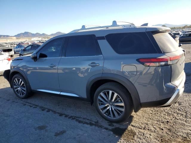 2022 Nissan Pathfinder Platinum