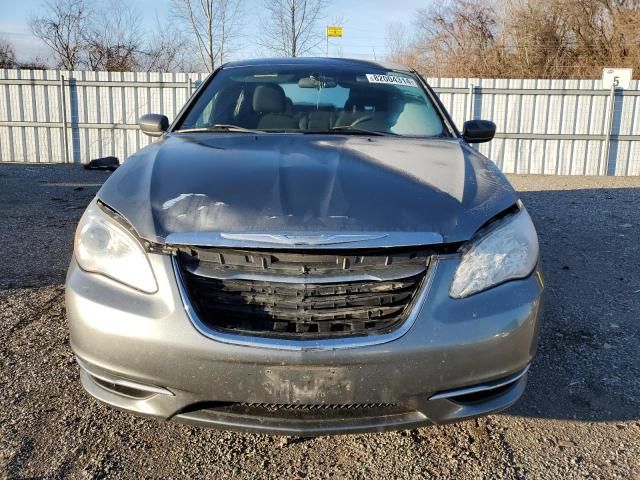 2012 Chrysler 200 Touring