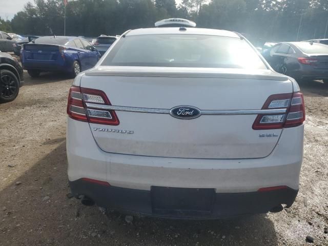 2014 Ford Taurus SEL