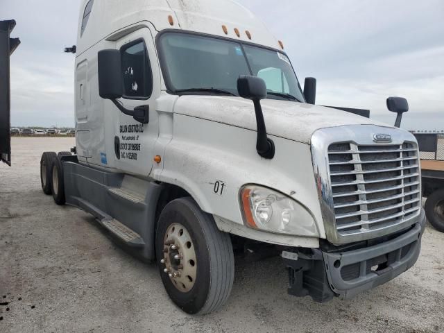 2016 Freightliner Cascadia 125