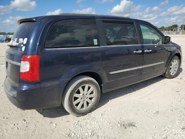 2015 Chrysler Town & Country Touring