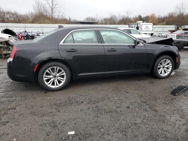 2018 Chrysler 300 Touring