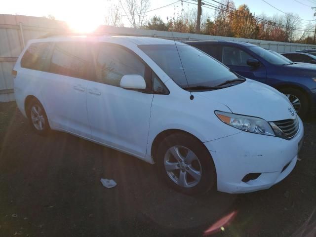 2011 Toyota Sienna LE