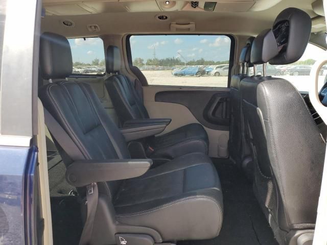 2015 Chrysler Town & Country Touring