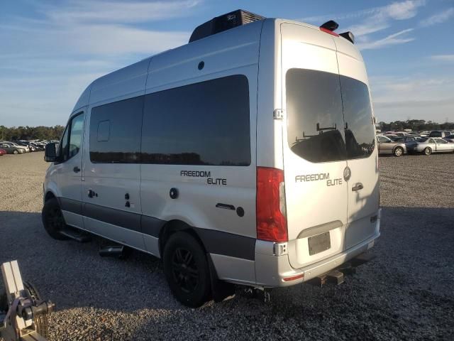 2022 Mercedes-Benz Sprinter 2500