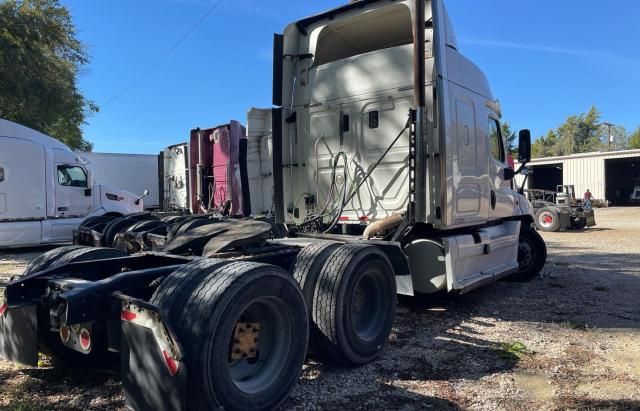 2016 Freightliner Cascadia 125