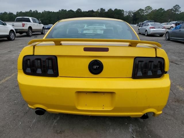 2005 Ford Mustang GT