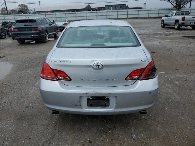 2005 Toyota Avalon XL