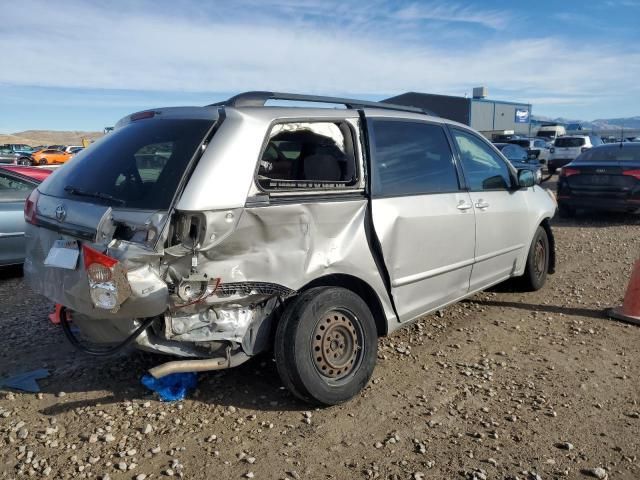 2008 Toyota Sienna CE