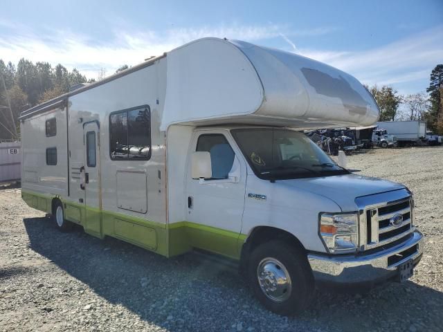 2017 Ford Econoline E450 Super Duty Cutaway Van