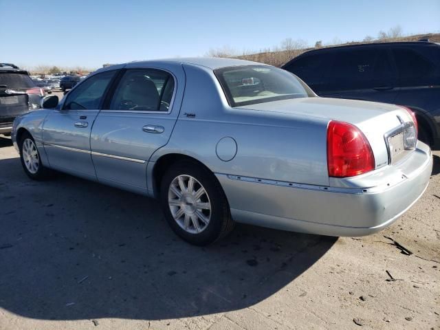 2011 Lincoln Town Car Signature Limited