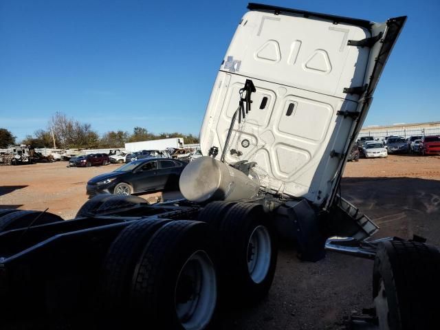 2024 Freightliner Cascadia 126