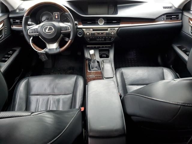 2016 Lexus ES 300H