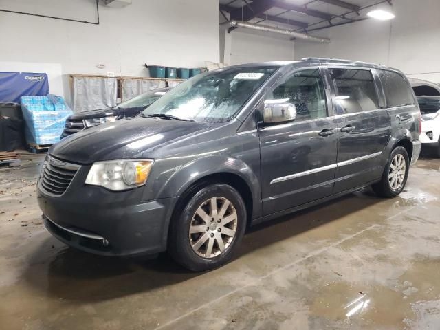 2011 Chrysler Town & Country Touring L