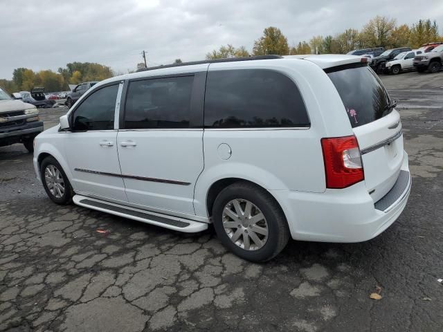 2016 Chrysler Town & Country Touring