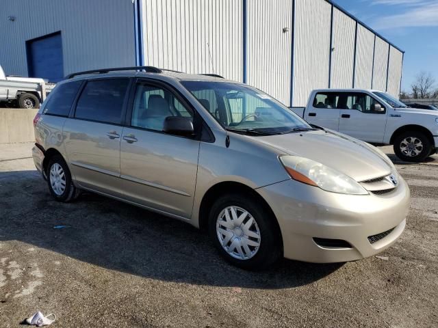 2009 Toyota Sienna CE