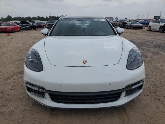 2018 Porsche Panamera 4