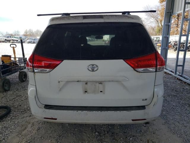 2011 Toyota Sienna LE