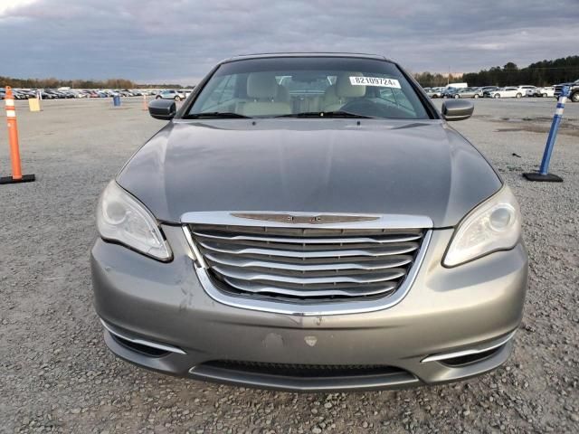 2013 Chrysler 200 Touring